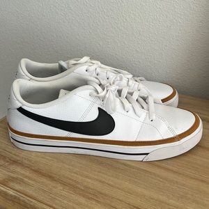 Mens Nike Court Legacy